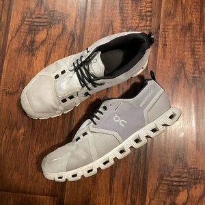 On Cloud 5 Glacier/White colorway.